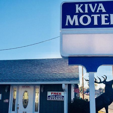 Kiva Motel Шоу Лоу Екстериор снимка