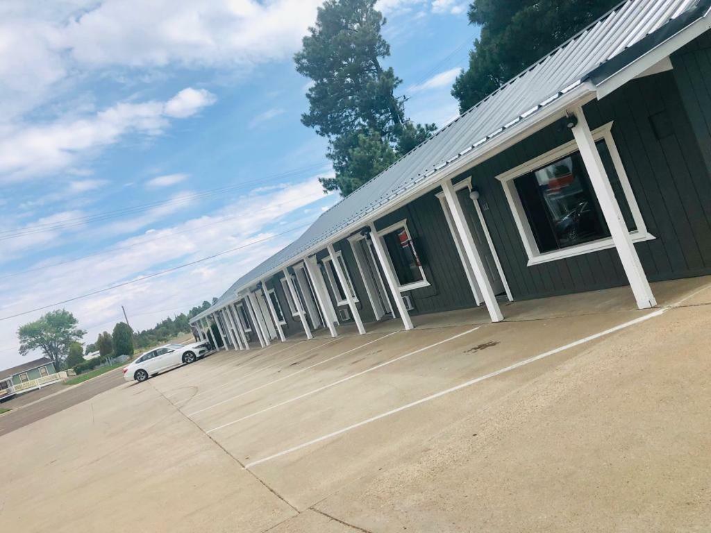 Kiva Motel Шоу Лоу Екстериор снимка